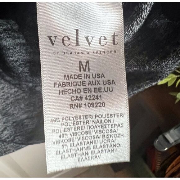 Anthropologie Velvet Heather Gray Dress, Size Medium.Zippered Sides. Flattering. - Picture 5 of 5